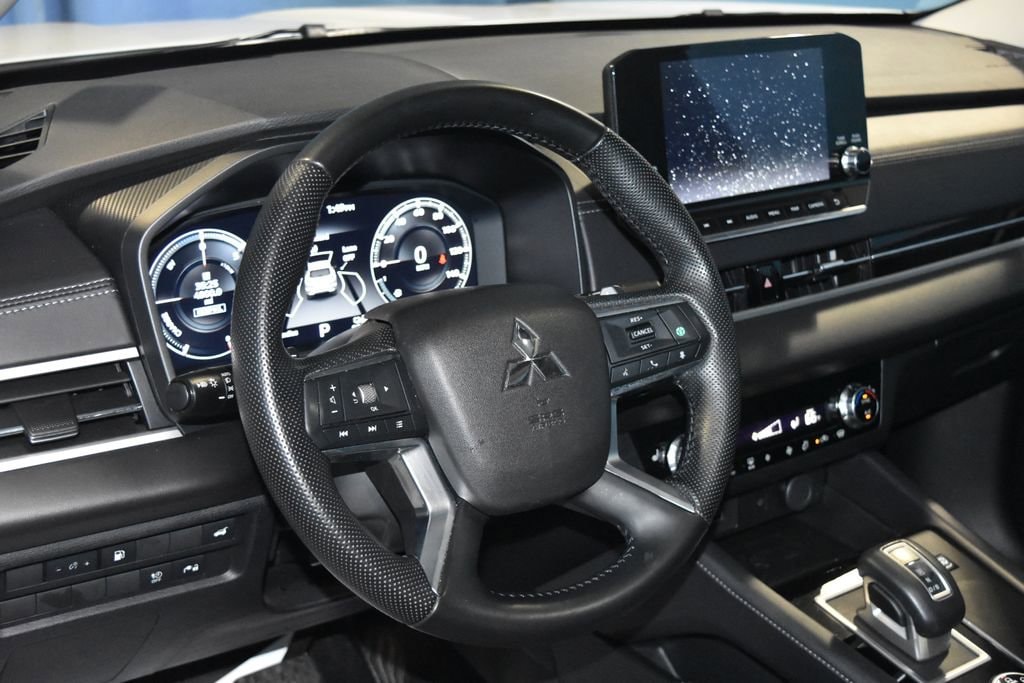 2024 Mitsubishi Outlander PHEV SE Ralliart photo 2