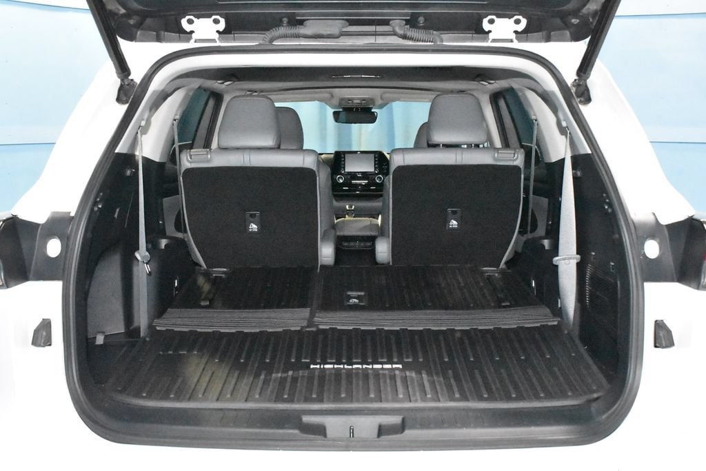 2022 Toyota Highlander XLE - Photo 31