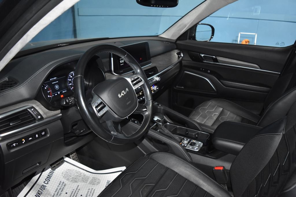 2022 Kia Telluride SX photo 2