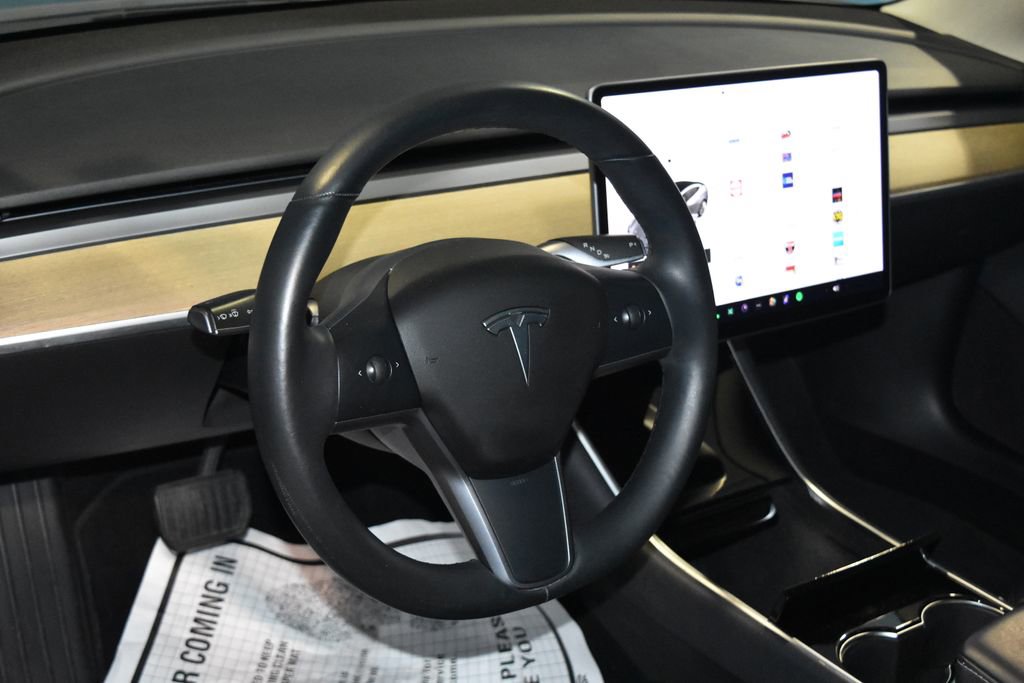 2018 Tesla Model 3 Mid Range photo 2