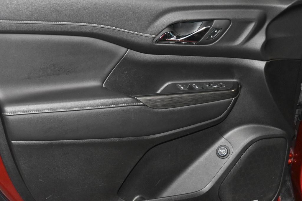 2023 Gmc Acadia SLT photo 3