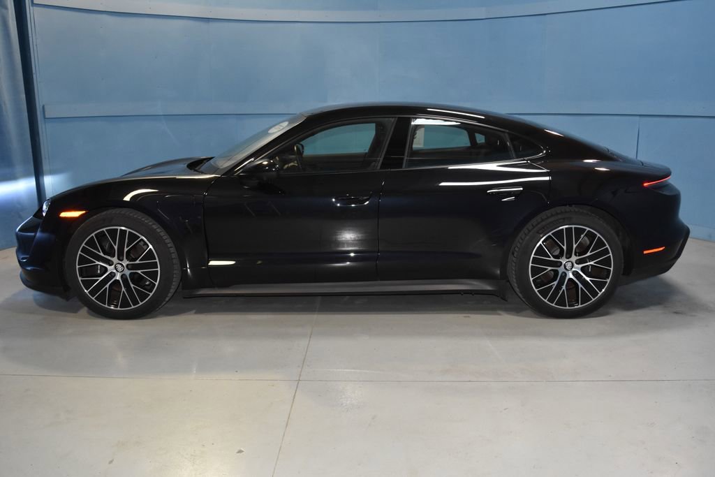 2023 Porsche Taycan Base photo 2