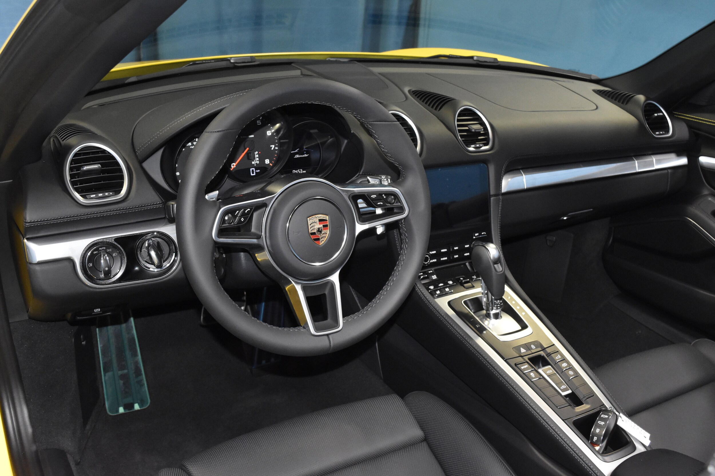 2025 Porsche Boxster Base photo 5