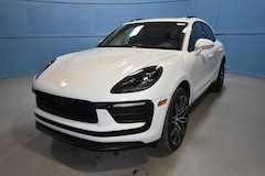 2026 Porsche Macan SUV