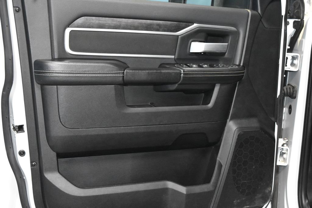 2024 Ram 2500 Big Horn photo 3