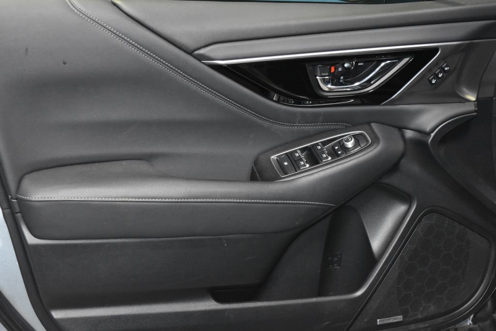 2024 Subaru Outback Limited XT photo 3