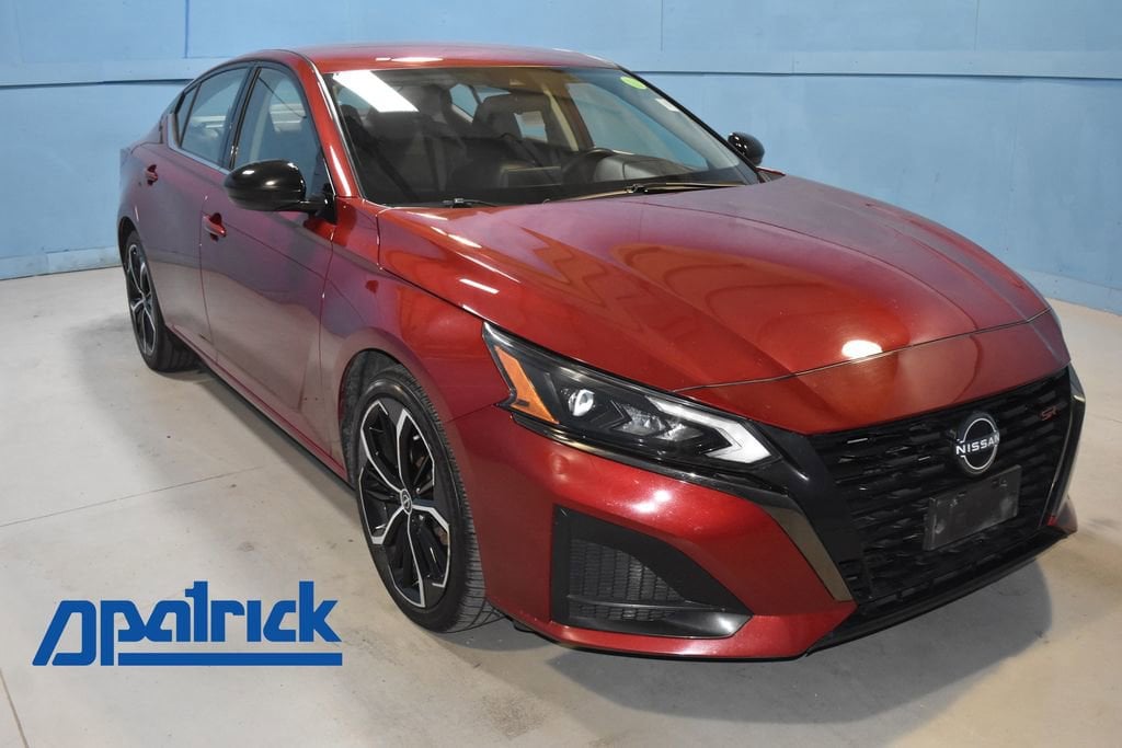 2023 Nissan Altima SR