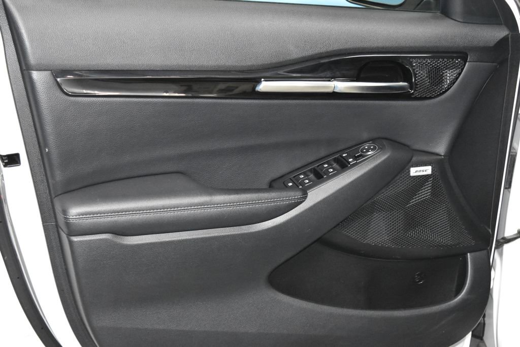 2023 Kia Seltos SX photo 3
