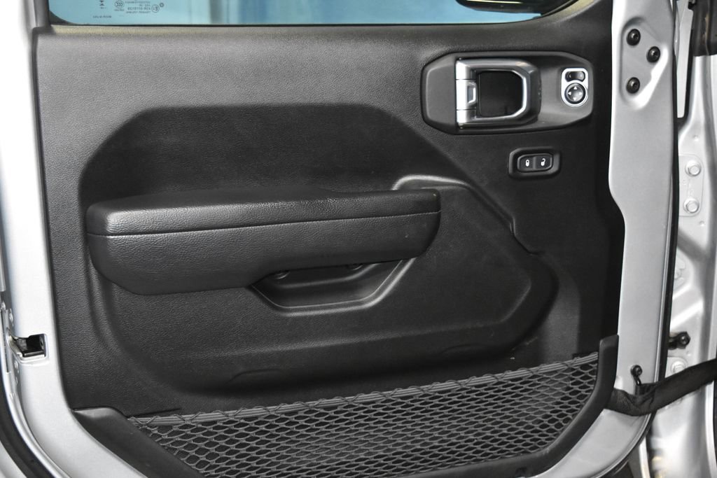 2024 Jeep Wrangler Rubicon Sport photo 3
