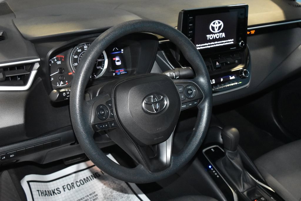 2022 Toyota Corolla LE photo 2