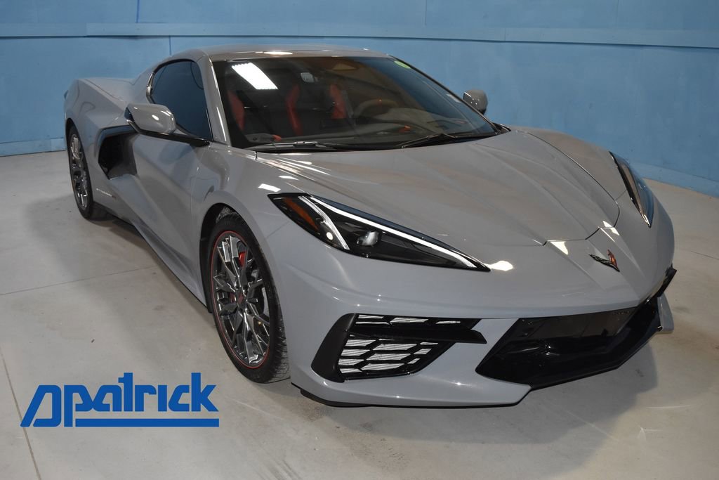 2024 Chevrolet Corvette Stingray 2LT photo 2