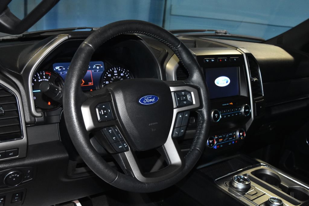 2019 Ford Expedition XLT photo 2