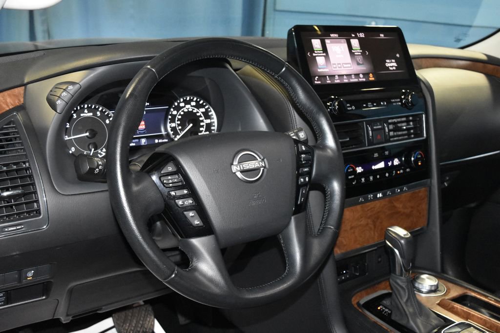 2022 Nissan Armada SL photo 2