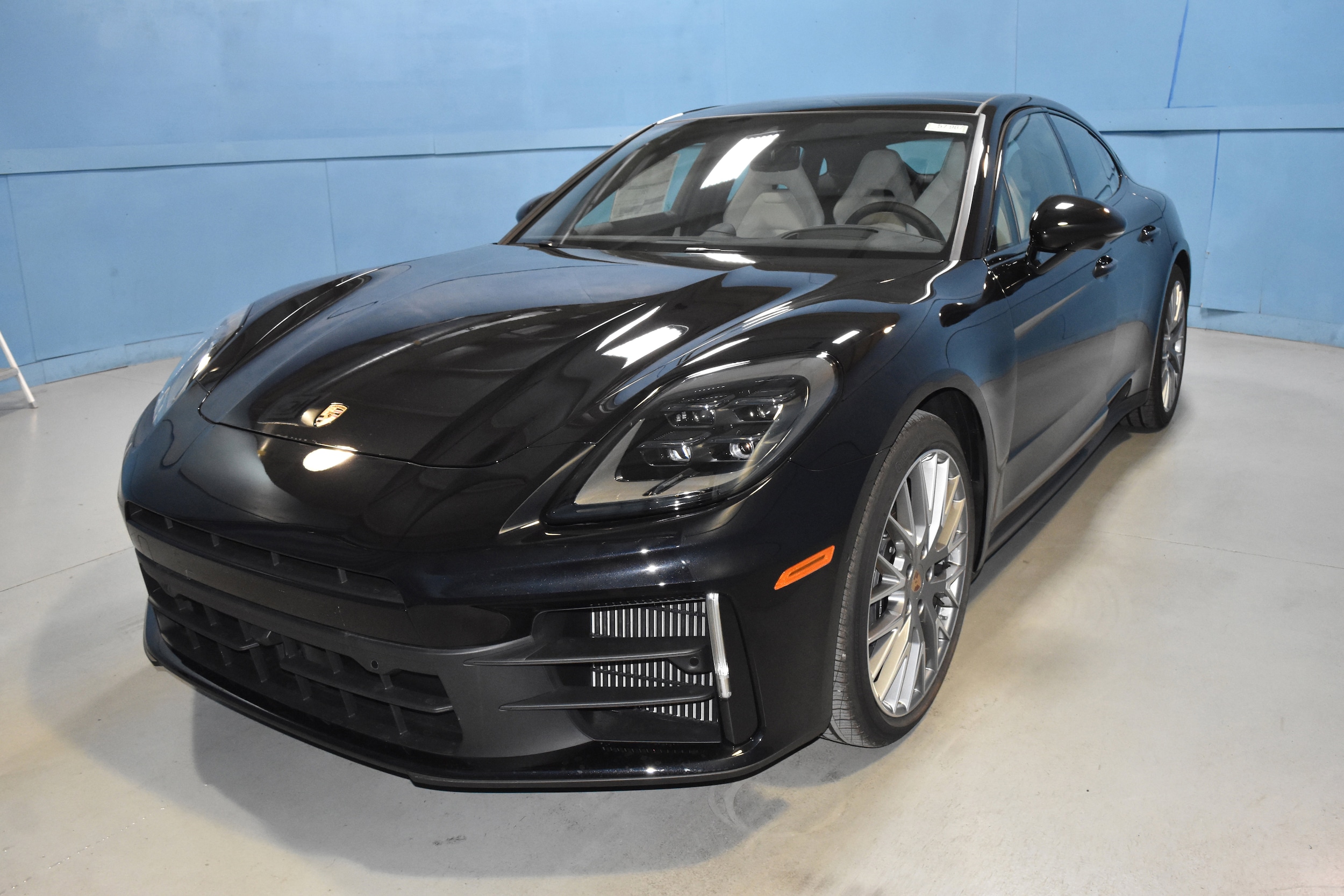 2025 Porsche Panamera Base