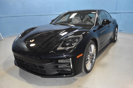 2025 Porsche Panamera 4 Hatchback