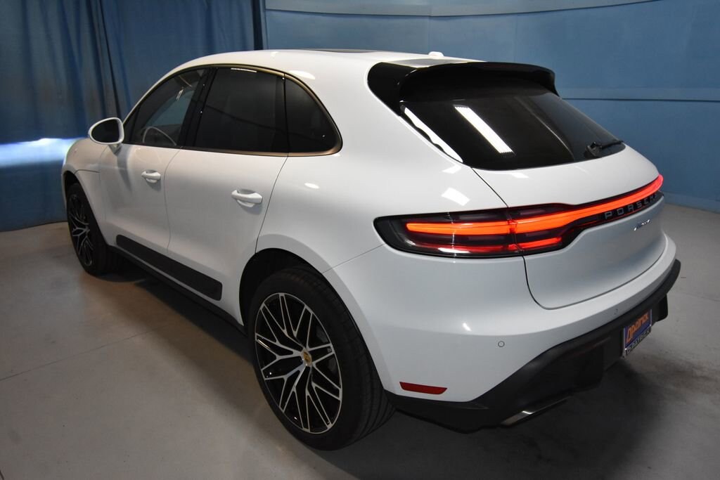 Certified 2025 Porsche Macan 4D Sport Utility