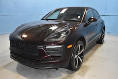 2024 Porsche Macan 4D Sport Utility
