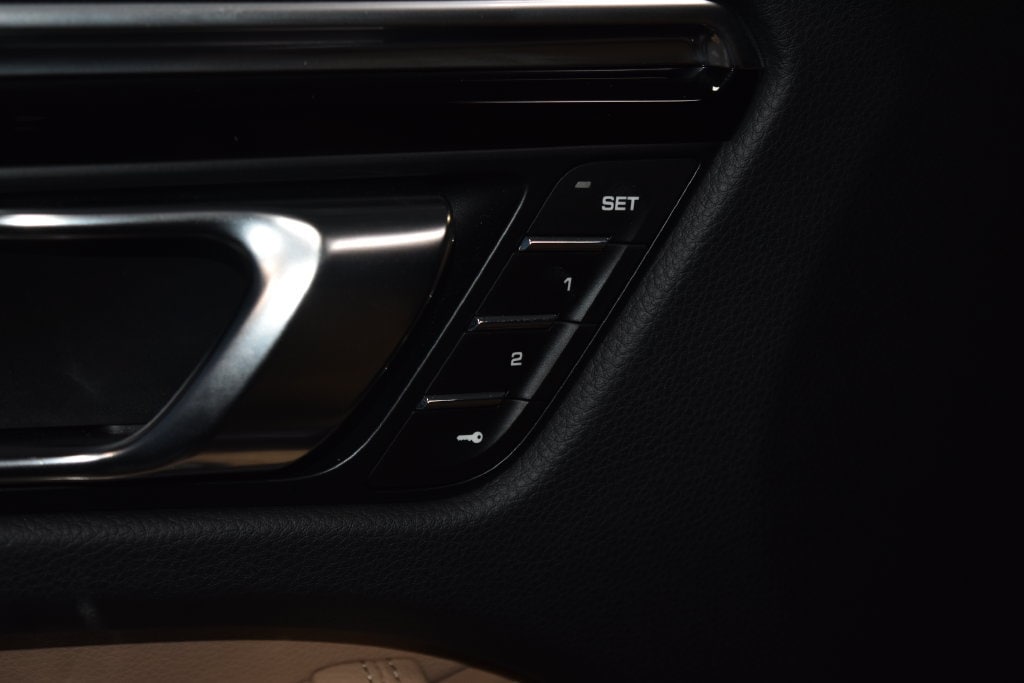 2025 Porsche Macan Base - Photo 7