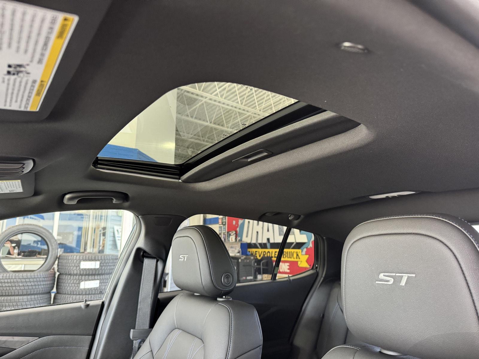 2026 Buick Envista Sport Touring - Photo 8