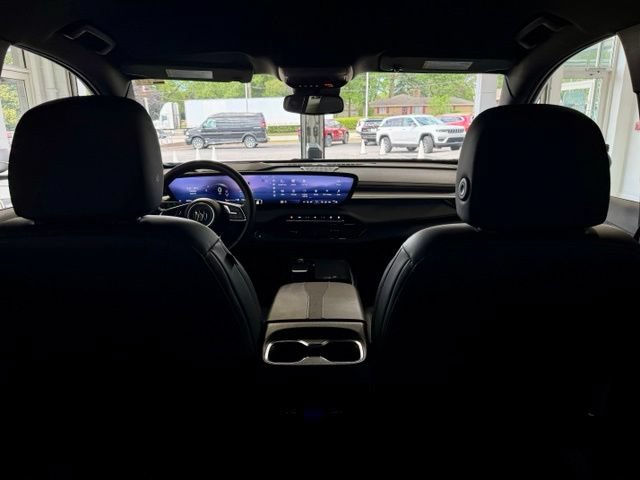 2025 Buick Enclave Preferred - Photo 18