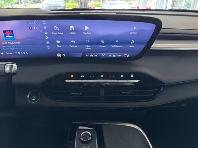 2025 Buick Enclave Preferred - Photo 23