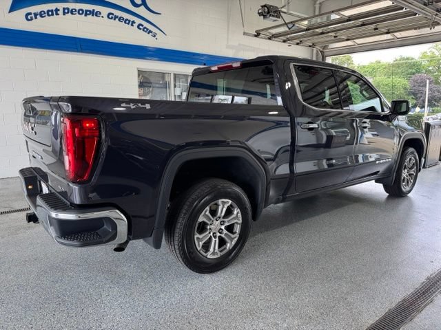 2024 GMC Sierra 1500 SLT - Photo 11