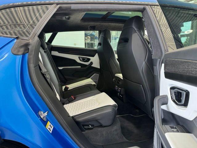 2021 Lamborghini Urus Base - Photo 12