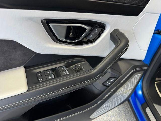 2021 Lamborghini Urus Base - Photo 6