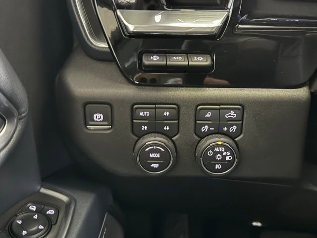 2025 Chevrolet Silverado 2500HD High Country - Photo 20