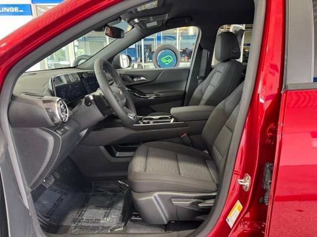 2027 Chevrolet Equinox LT - Photo 7