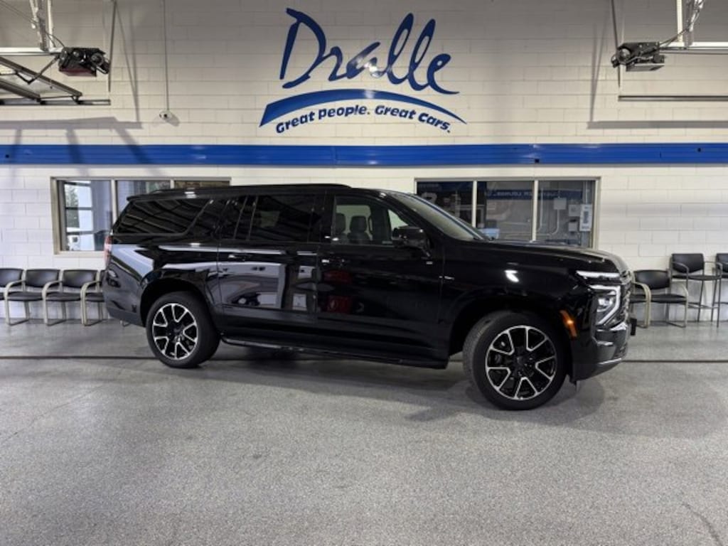 Used 2025 Chevrolet Suburban RST SUV