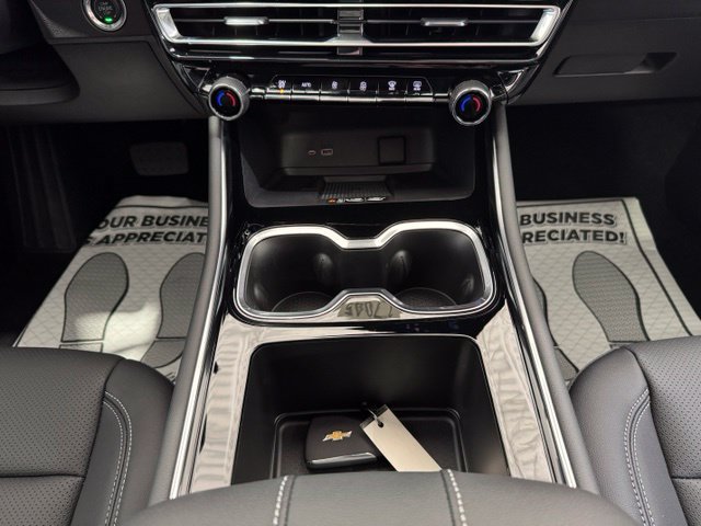 2027 Chevrolet Traverse LT - Photo 21