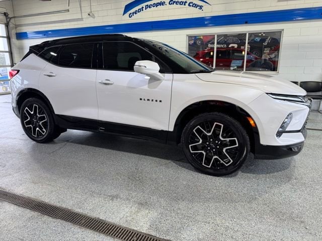 2025 Chevrolet Blazer RS - Photo 14