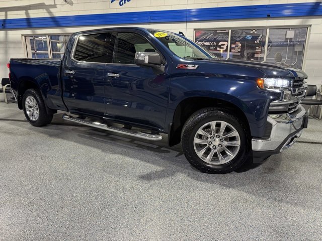 2020 Chevrolet Silverado 1500 LTZ photo 2