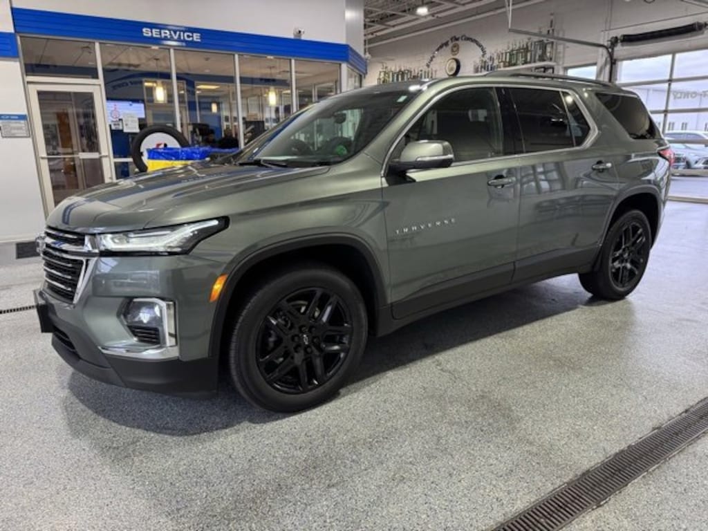 Used 2022 Chevrolet Traverse LT Cloth SUV