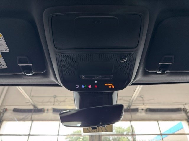 2027 Chevrolet Equinox LT - Photo 20