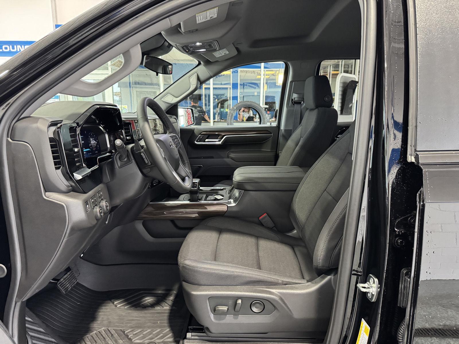 2026 Chevrolet Silverado 1500 RST - Photo 7