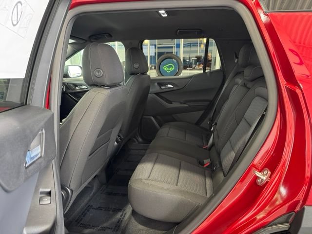 2027 Chevrolet Equinox LT - Photo 8