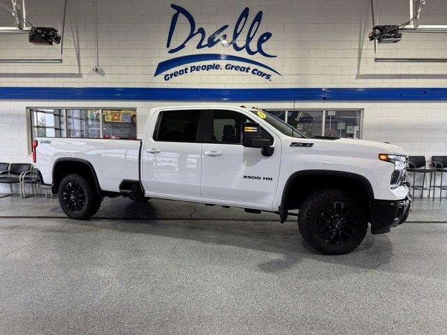 2025 Chevrolet Silverado 2500HD LT's photo