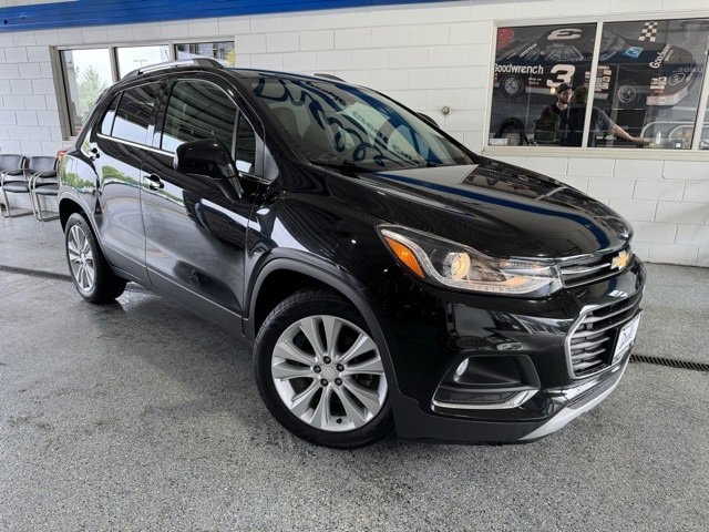 Used 2017 Chevrolet Trax Premier with VIN 3GNCJMSB9HL256546 for sale in Peotone, IL