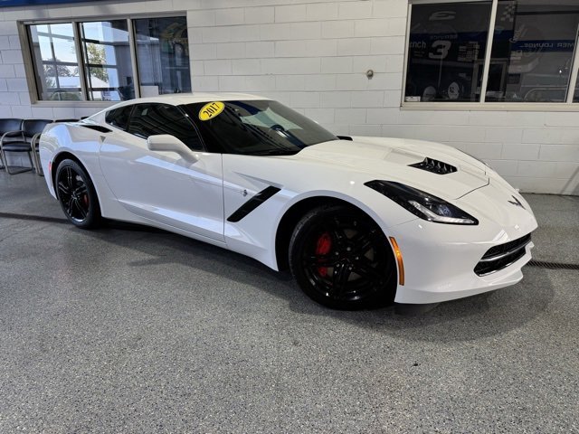 2017 Chevrolet Corvette Stingray 1LT photo 2