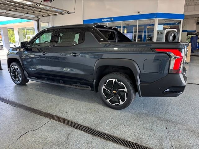 2026 Chevrolet Silverado EV LT - Photo 5