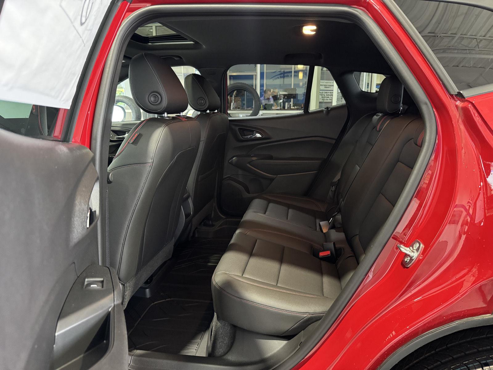 2026 Chevrolet Trax RS - Photo 9
