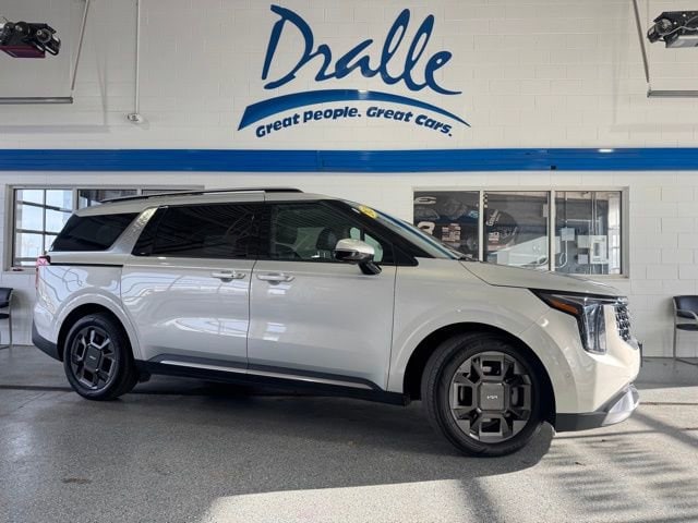 2025 Kia Sedona SX's photo