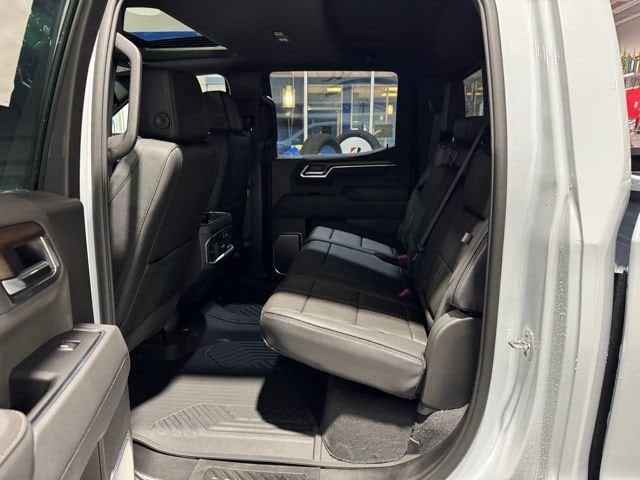 2026 Chevrolet Silverado 1500 High Country - Photo 9