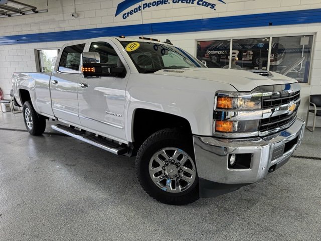 Used 2019 Chevrolet Silverado 3500HD LTZ with VIN 1GC4KXEY5KF190980 for sale in Peotone, IL