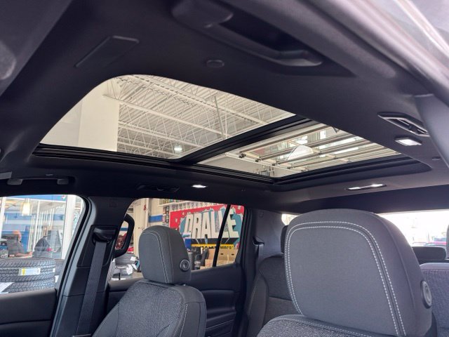 2027 Chevrolet Traverse LT - Photo 8