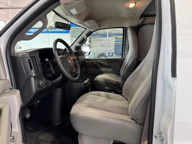 2026 Chevrolet Express Cargo Work Van - Photo 7