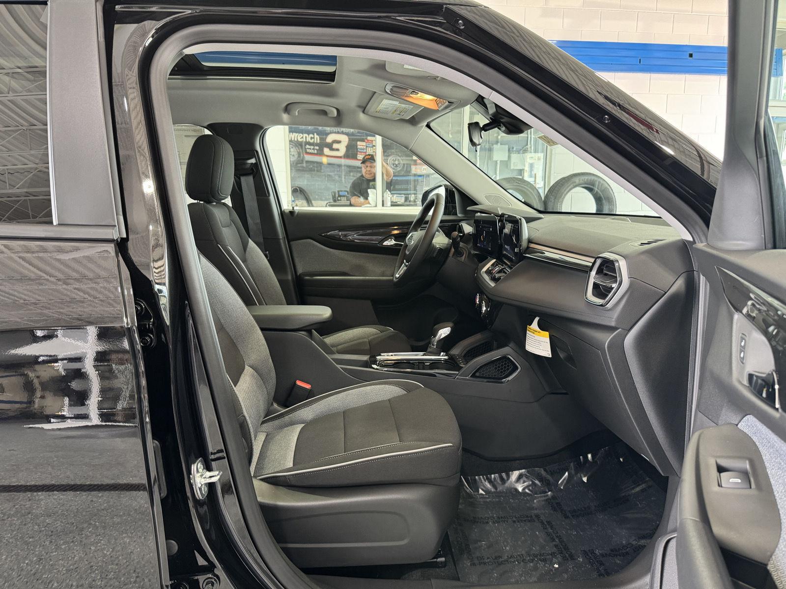 2026 Chevrolet Trailblazer LT - Photo 15