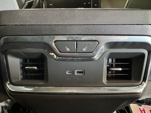 2025 Chevrolet Silverado 2500HD High Country - Photo 18